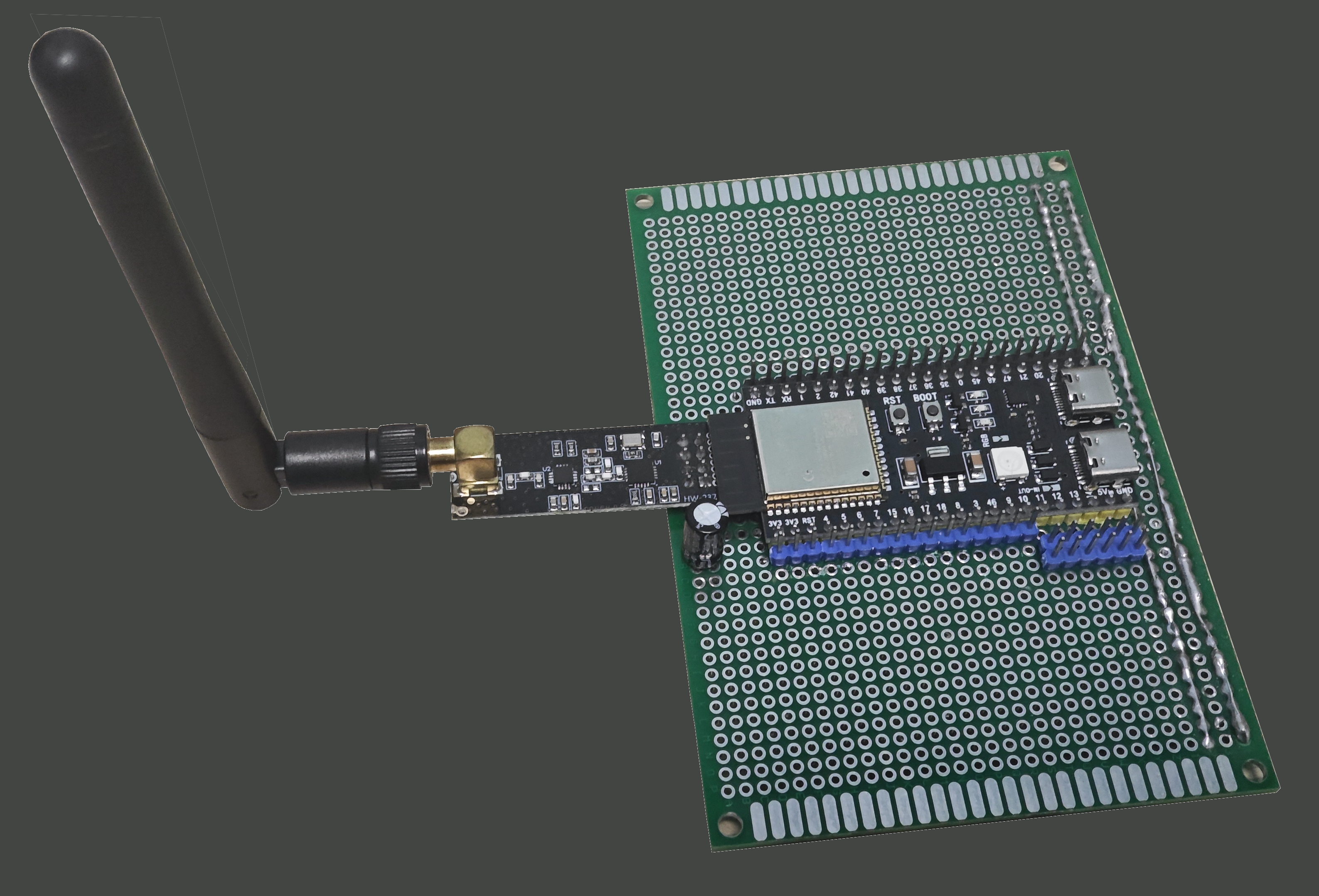 Side view of the Multi-Functional Controller with 2.4 GHz nRF24L01+ SMA duck antenna
